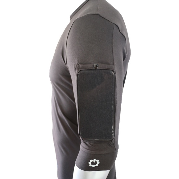 MEN’S SPORTS PHONE SHIRT THAT HOLDS YOUR PHONE NWT - Picture 2 of 8